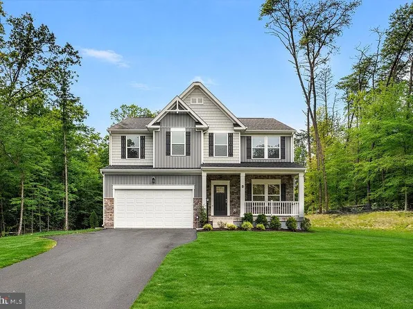 8 Timberidge Dr, Fredericksburg, VA 22554