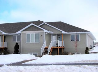 2336 Callaway Ct, Pierre, SD 57501