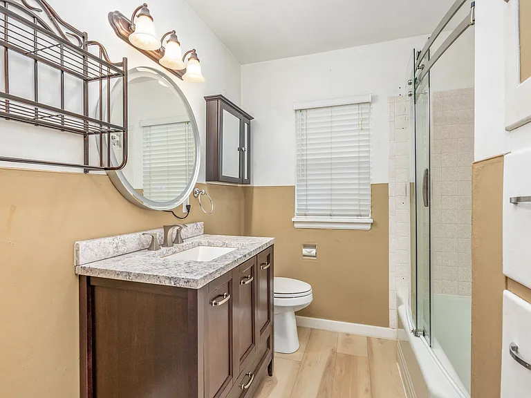 Upstairs Bathroom