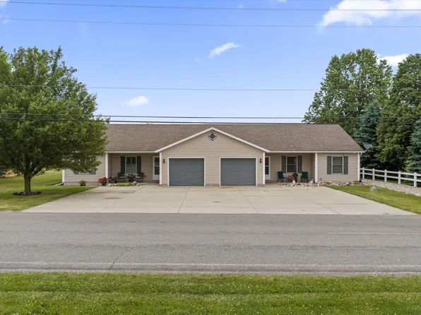 22710 Diamond Cove St, Cassopolis, MI 49031
