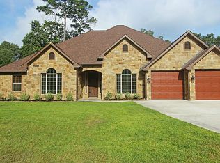 207 Kings Row, New Caney, TX 77357