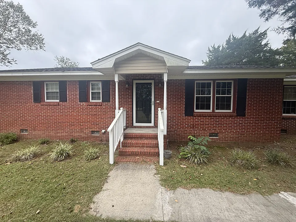 1941 Maple St