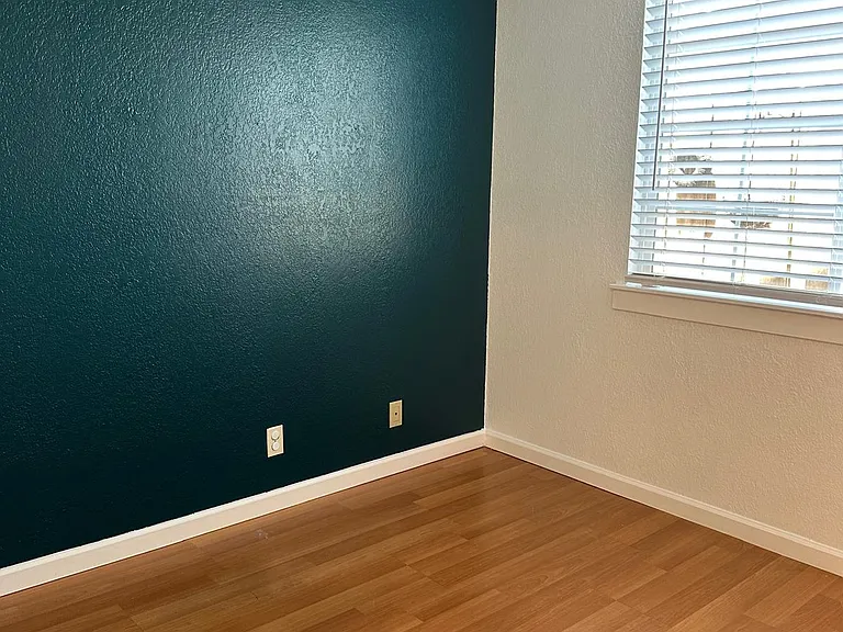 115 Azalea Ct — Photo 16