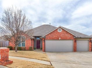 2612 SE 94th Cir, Moore, OK 73160