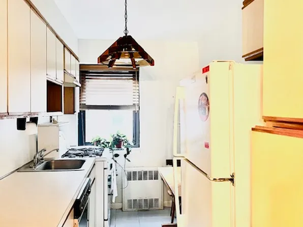 102-45 67th Road image 5 of 9