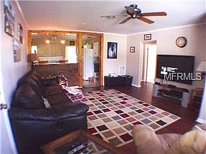 5th image of 518 Carey Pl