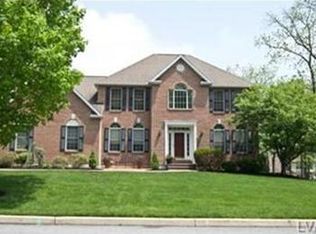 1631 Woodfield Dr, Bethlehem, PA 18015
