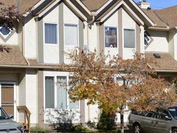 12 W Shawbrooke Ct SW, Calgary, AB T2Y 3G2