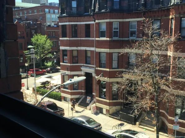 29 Gloucester St #8, Boston, MA 02115