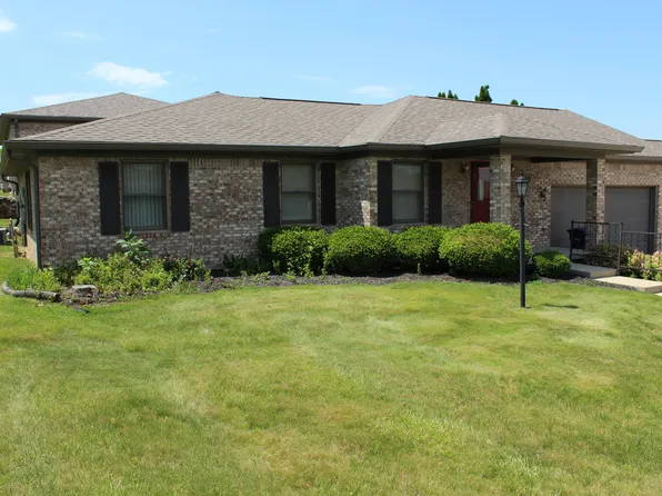 90 Ridgeland Rd, Greencastle, IN 46135