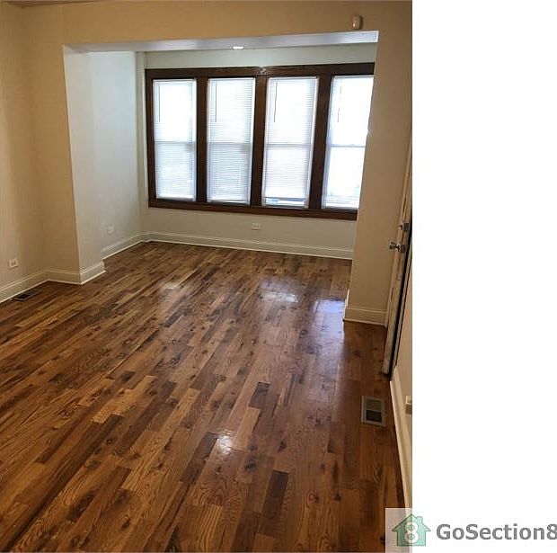 1st image of 1131 N Leamington Ave #1