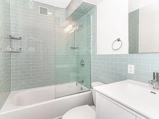 Sold by Row Real Estate LLC | media 12