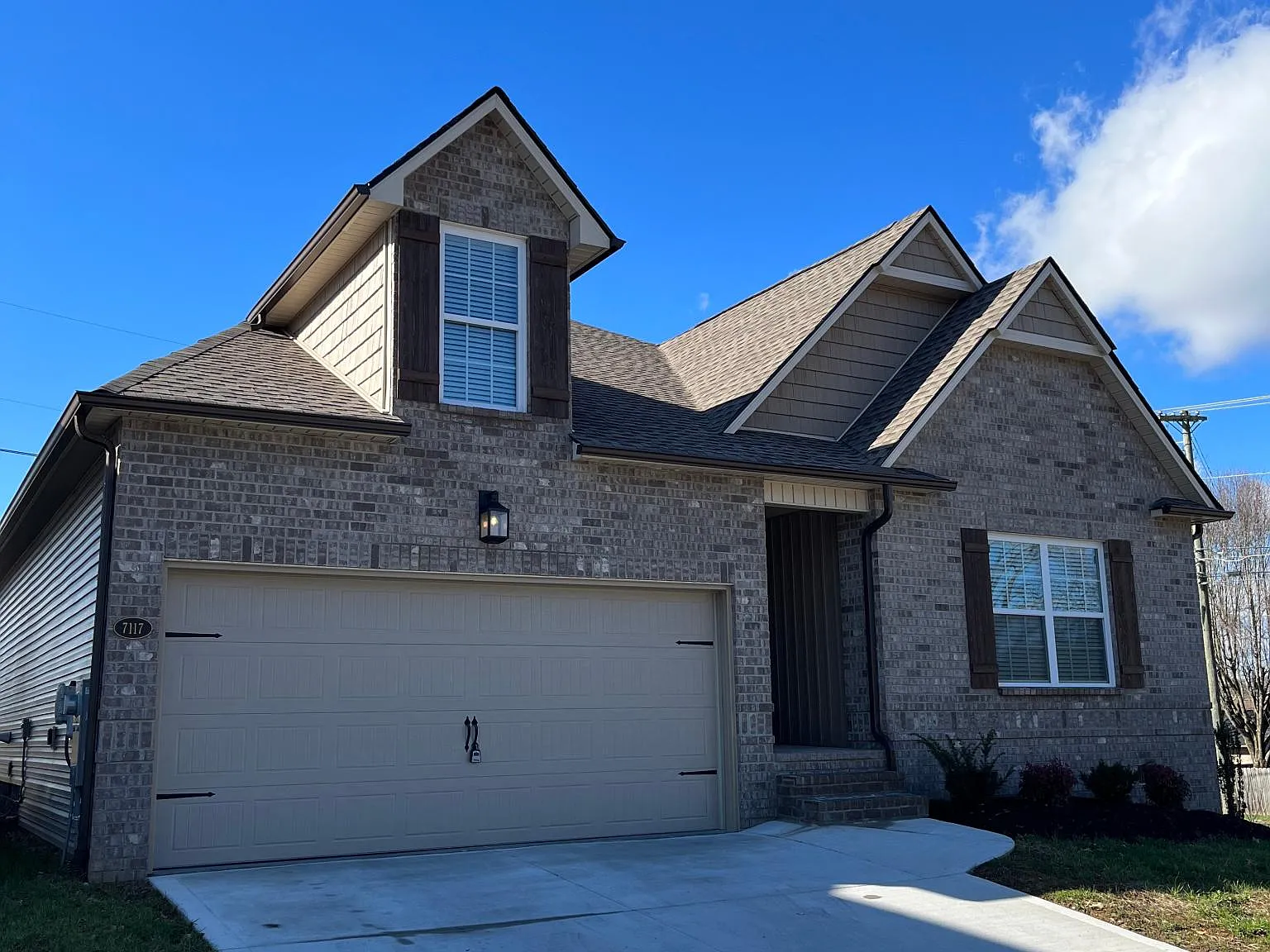 7117 Nans Creek Way — Photo 1