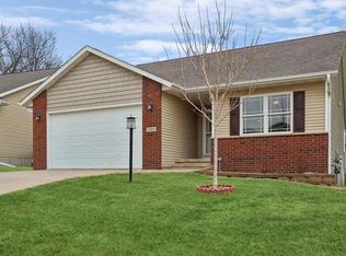 2183 Westminster Cir, Coralville, IA 52241