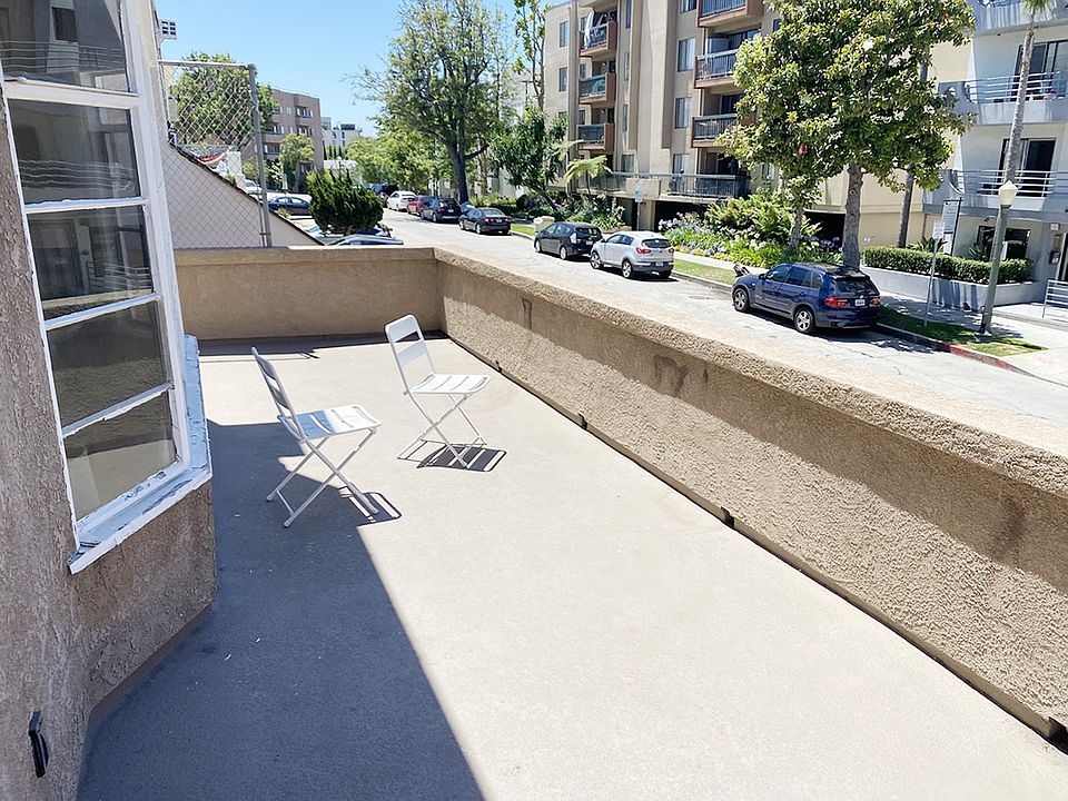 404 Landfair Avenue, Westwood, CA 90024, UNIT #1 - Extra Large Private Deck