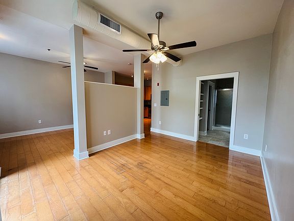 4th image of 650 S Mill St #212
