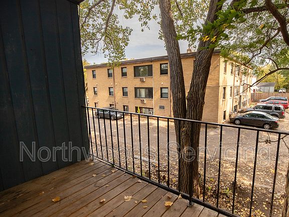 5th image of 1074 York Ave APT 208