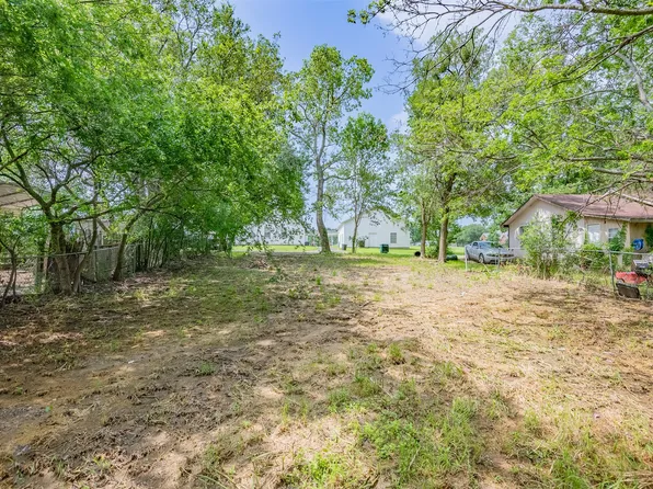 305 W 5th St, Maypearl, TX 76064