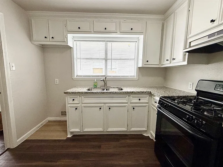 7427 Avenue I #D — Photo 9