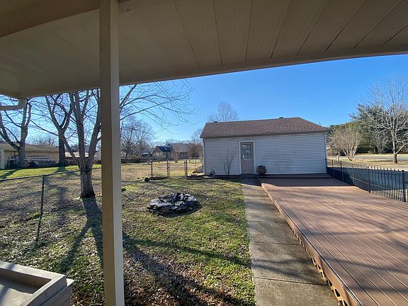 4th image of 114 Hickory Hills Dr