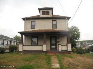 1206 Grove St, Avoca, PA 18641
