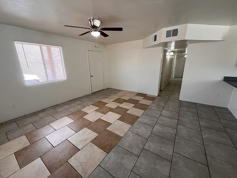 2620 N 14th Ave #12 — Photo 5
