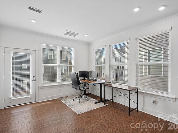 5th image of 4012 Capital Ridge Ct