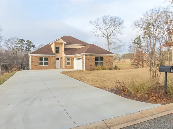 102 Topsail Dr, Anderson, SC 29625