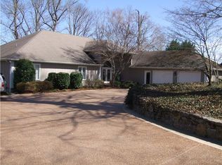 601 Indian Lake Rd, Hendersonville, TN 37075