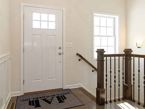 5th image of 21 Hearthstone Dr