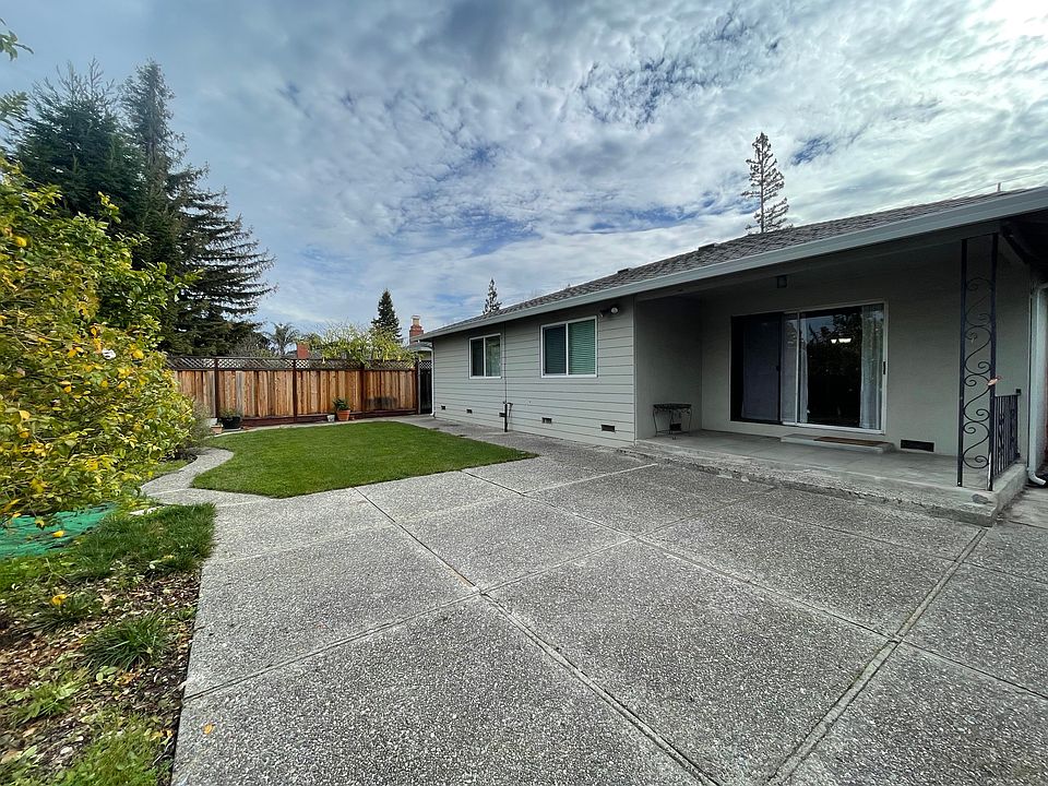 1st image of 1616 Roosevelt Ave
