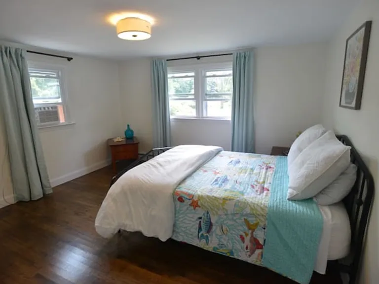 57 Roosevelt Dr — Photo 30