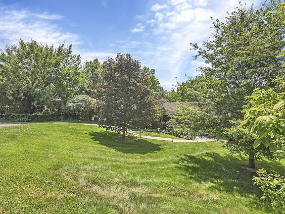 2nd image of 2715 Charing Rd