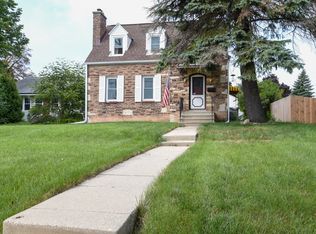 3443 S 43rd St, Greenfield, WI 53219