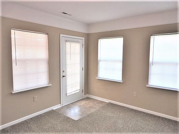 2nd image of 176 Bumblebee Ct