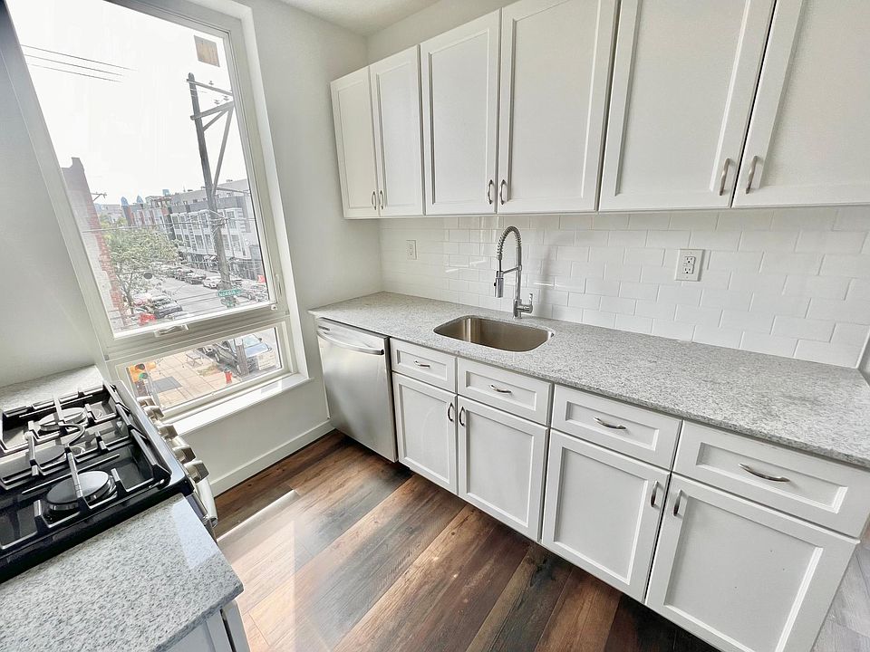 1st image of 2001 Frankford Ave #1D