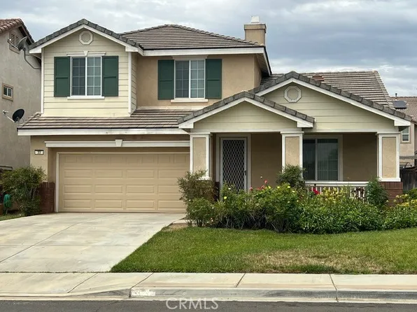33 Nutwood Ave, Beaumont, CA 92223