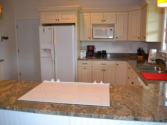 5th image of 6105 Tangerine Ave