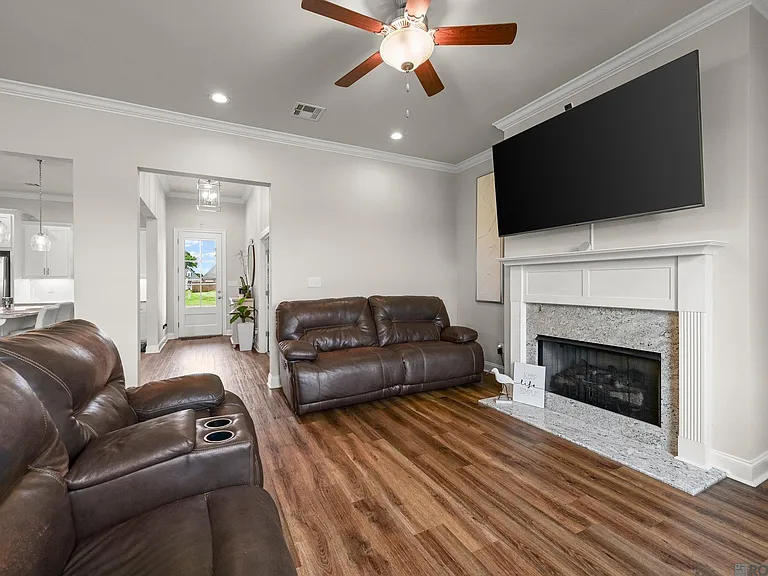 5207 White River Rd — Photo 4