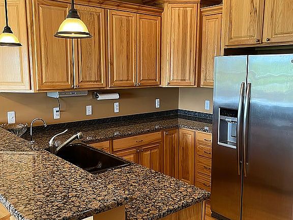 Granite & Stainless Steel