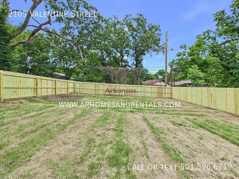 2105 S Valentine St — Photo 15