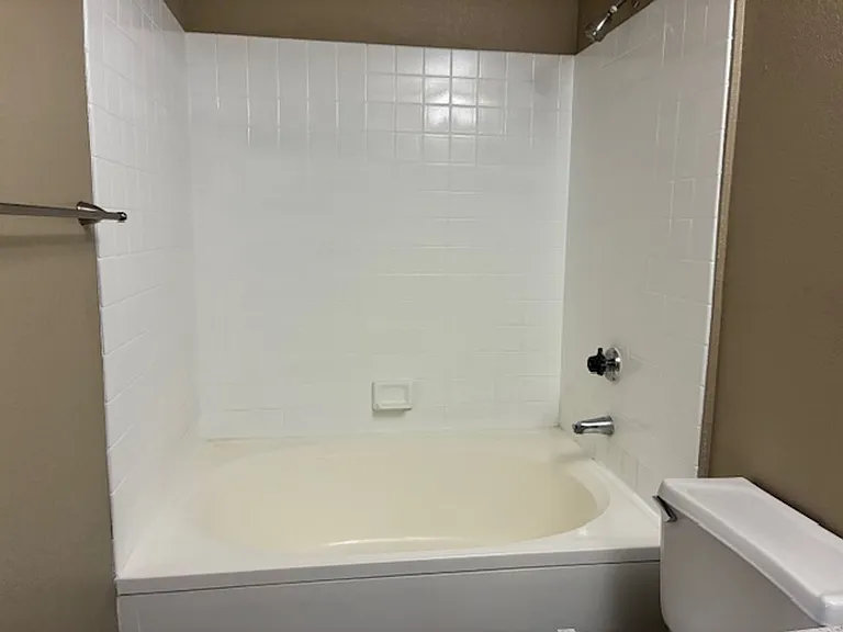 Mandalay Bay Apartments — Photo 85
