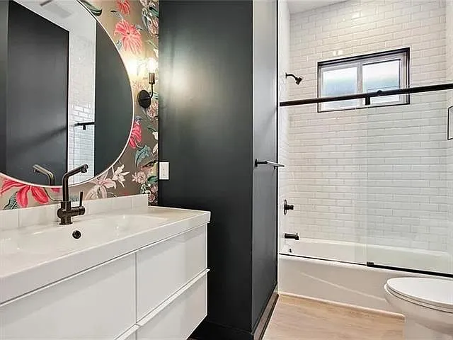 957 Saint Mary St — Photo 10
