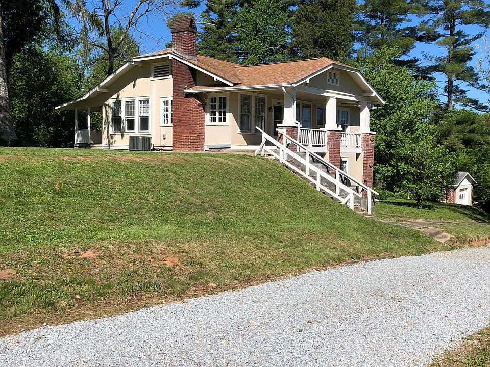 Front of home/Upper level