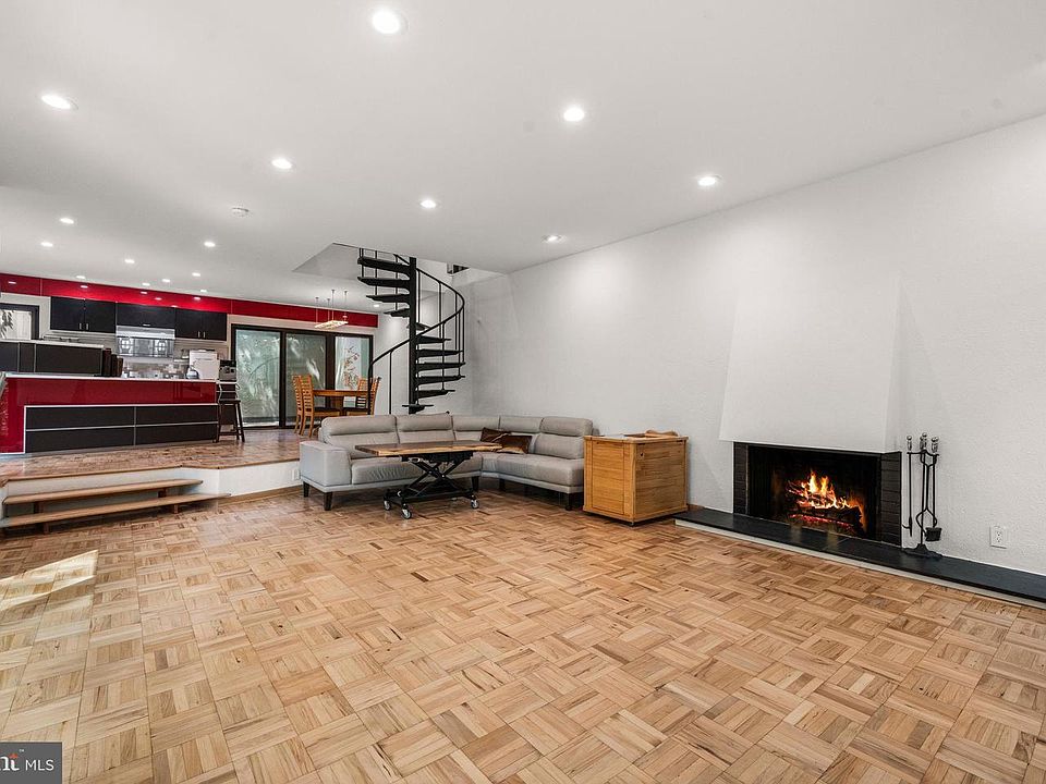 2855 Davenport St NW, Washington, DC 20008 | Zillow