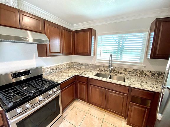 4th image of 12206 Thompkins Dr #A