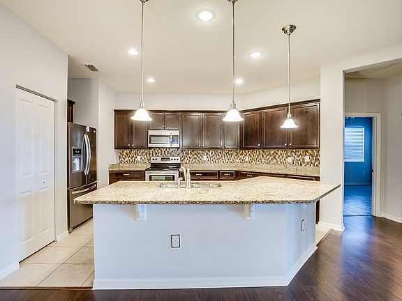 2nd image of 1329 Canyon Oaks Dr