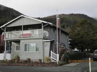 302 Evergreen Ave, Garibaldi, OR 97118