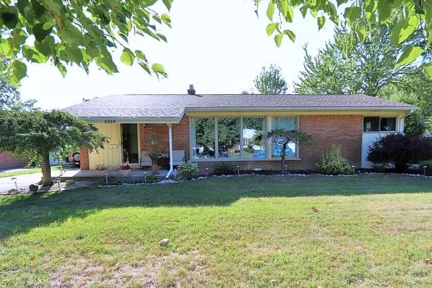 1st image of 2410 Middlefield Rd