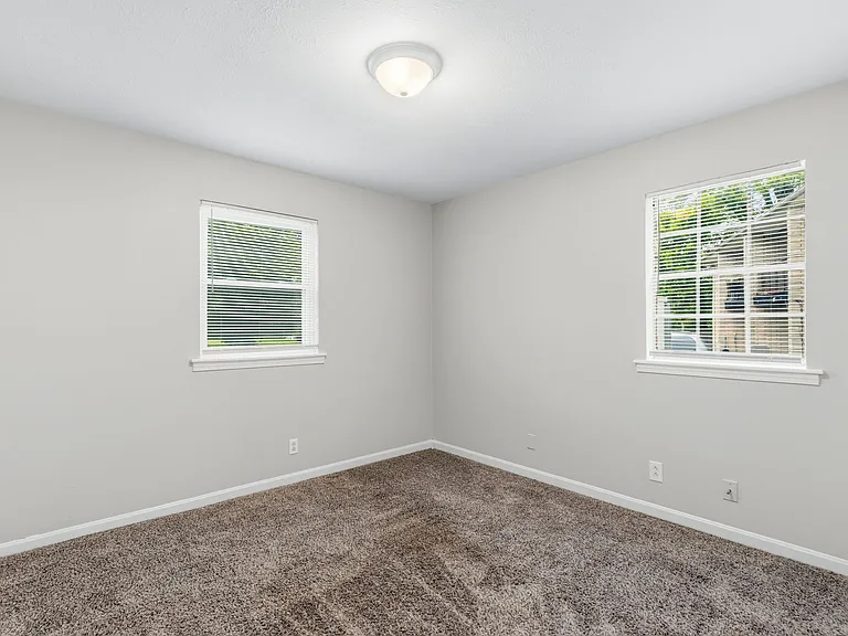 3811 Carpenter Dr — Photo 10